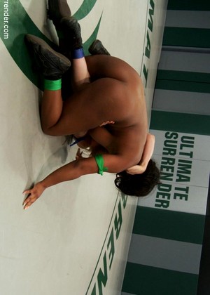 Interracial Lesbian Wrestling